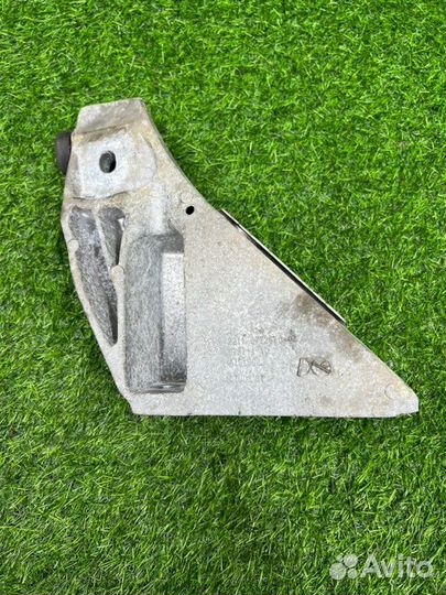 Кронштейн двигателя правый Bmw X6 E71 306D5 2008