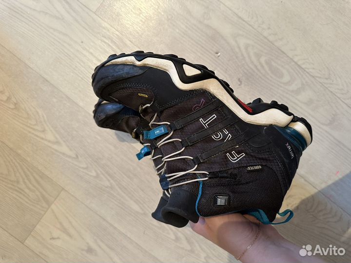 Горные кроссовки Adidas Gore-Tex