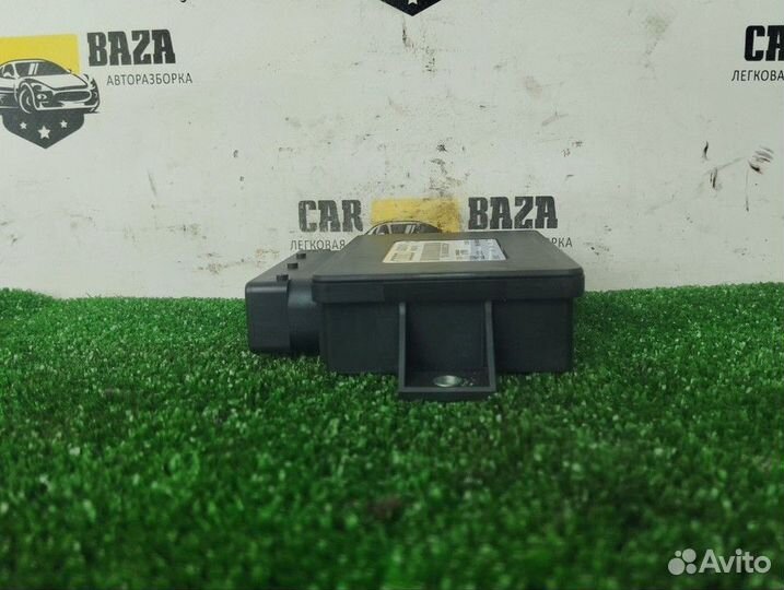 Блок управления парковочным тормозом Audi A4