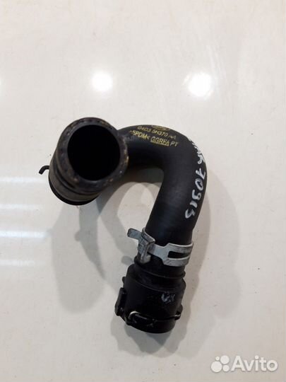 Патрубок системы охлаждения