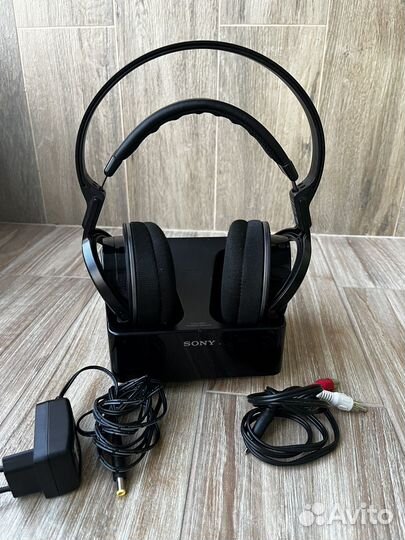 Беспроводные наушники Sony MDR-RF855R