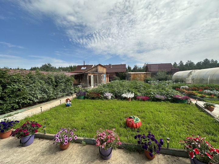 Дом 264,8 м² на участке 10 сот.