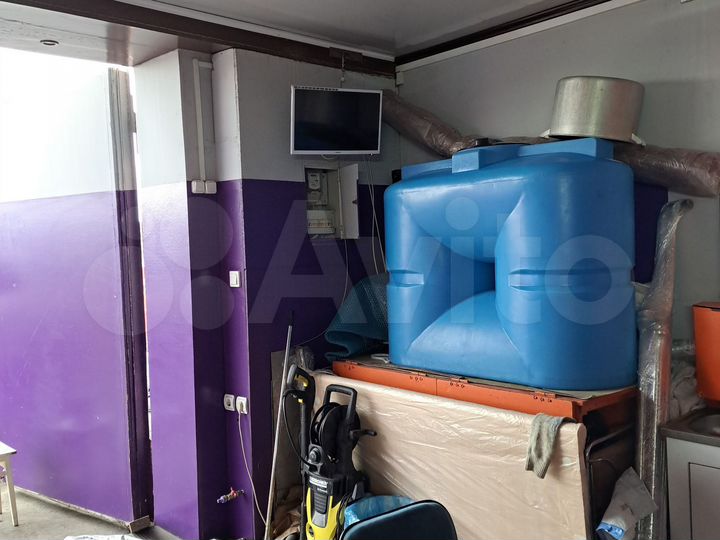 Гараж, > 30 м²