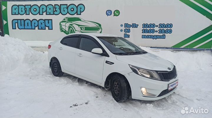 Датчик положения распредвала Kia Rio 3 39350-2B000. Дефект