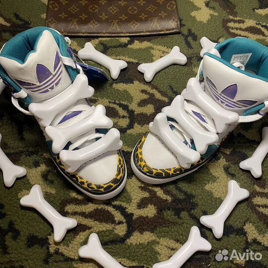Adidas jeremy scott bones