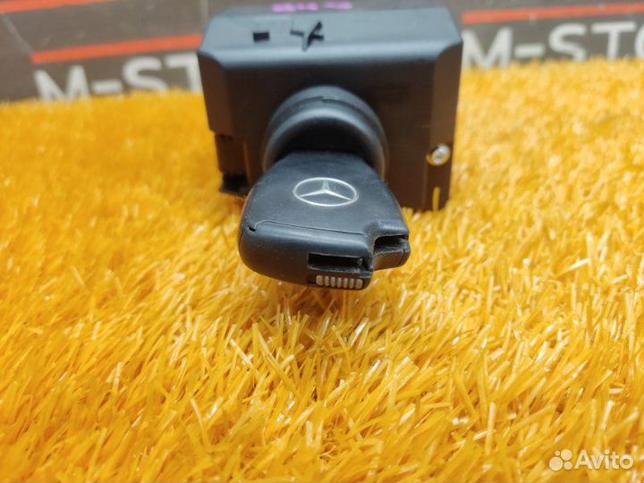 Замок зажигания Mercedes-Benz C-Class W203 272.920