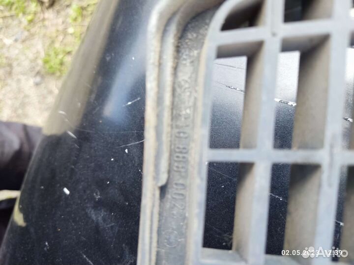 Решетка радиатора Mercedes w210