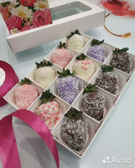 Шоколадные конфеты, клубника в шоколаде