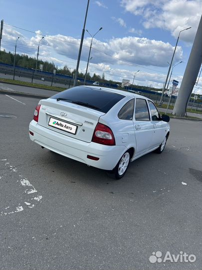 LADA Priora 1.6 МТ, 2011, 100 000 км