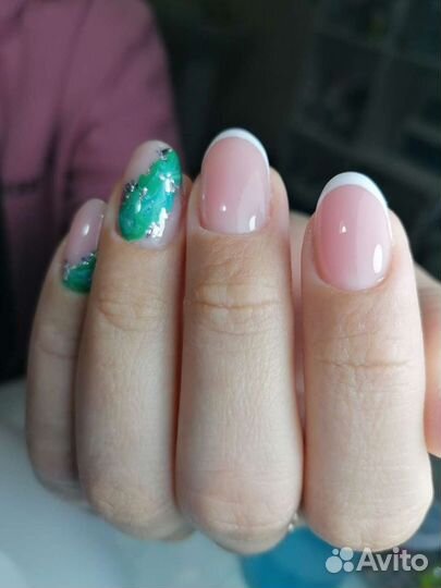 Мастер маникюра и педикюра