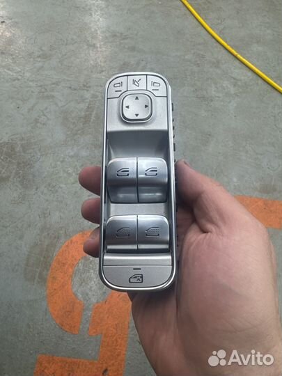 Блок кнопок стеклоподъемников mercedes