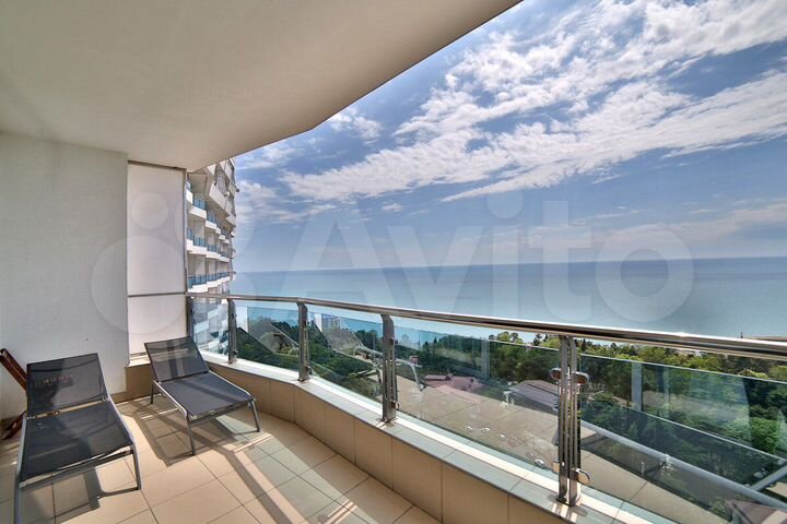 3-к. квартира, 106 м², 14/23 эт.