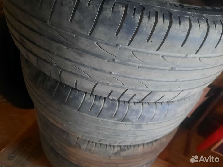 Bridgestone Dueler H/P 92A 215/65 R16 97