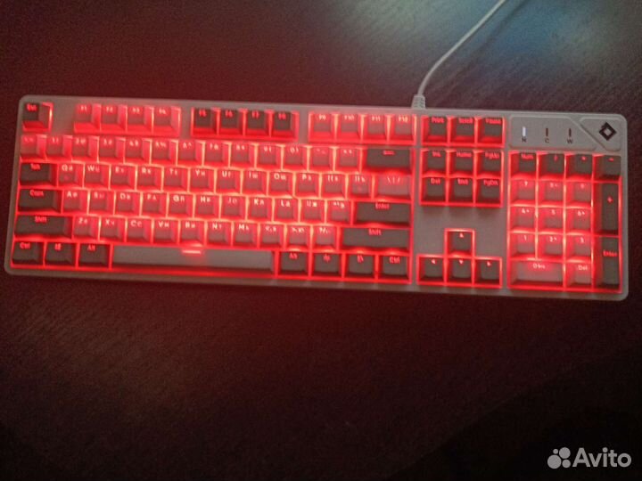 Игровая механическая клавиатура 100