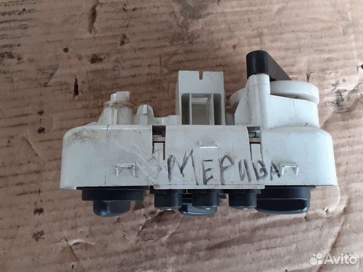 Блок управления печкой Опель Мерива A