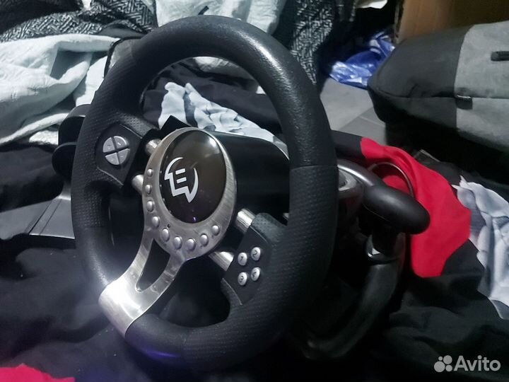 Игровой руль sven W700