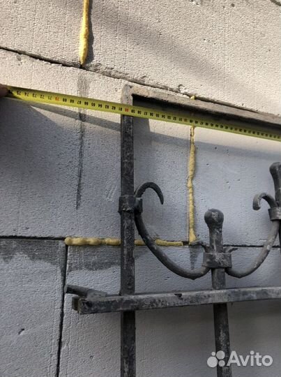 Решетки на окна металлические б/у