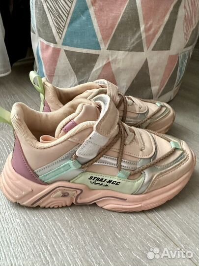 Кроссовки для девочки 33
