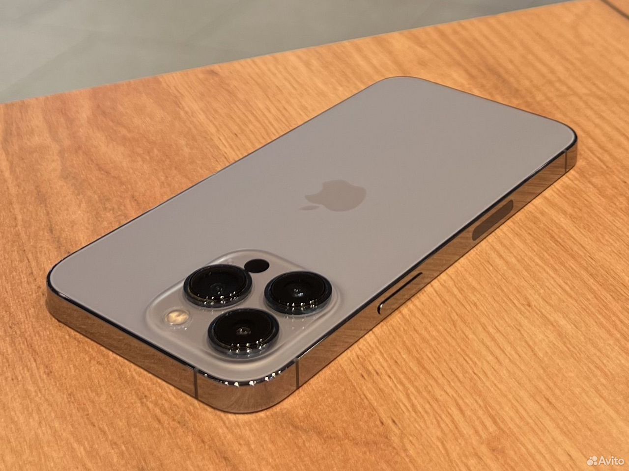 iPhone 13 Pro, 256 ГБ, SIM + eSIM