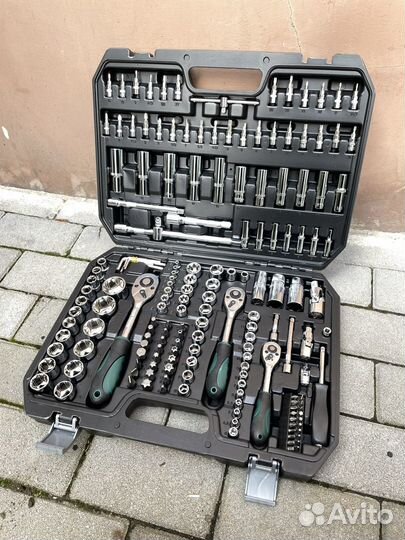 Набор инструментов 172 предмета SATA