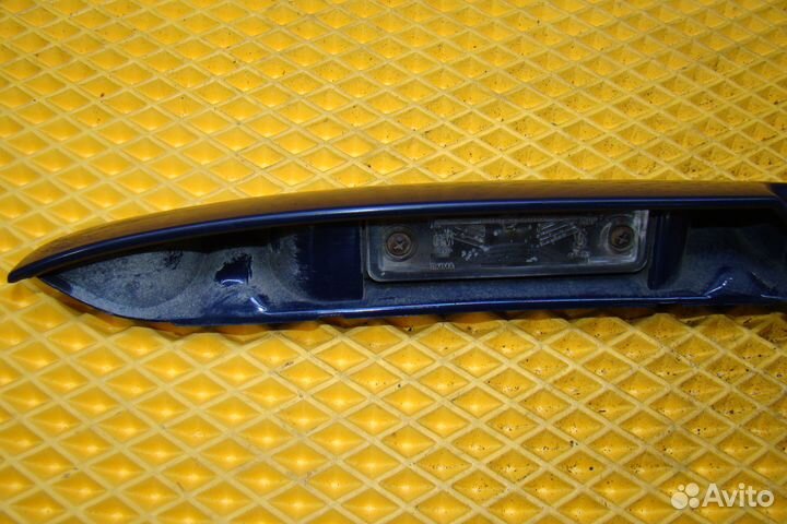 Накладка крышки багажника Opel Omega B