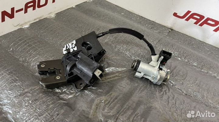 Замок багажника с личинкой Audi A6 С6 2.4