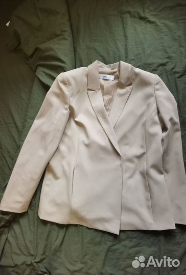 Пиджак бежевый befree