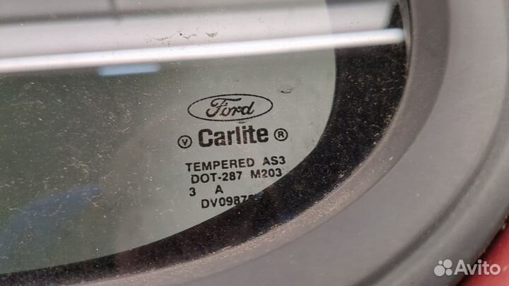 Дверь левая задняя Ford Explorer