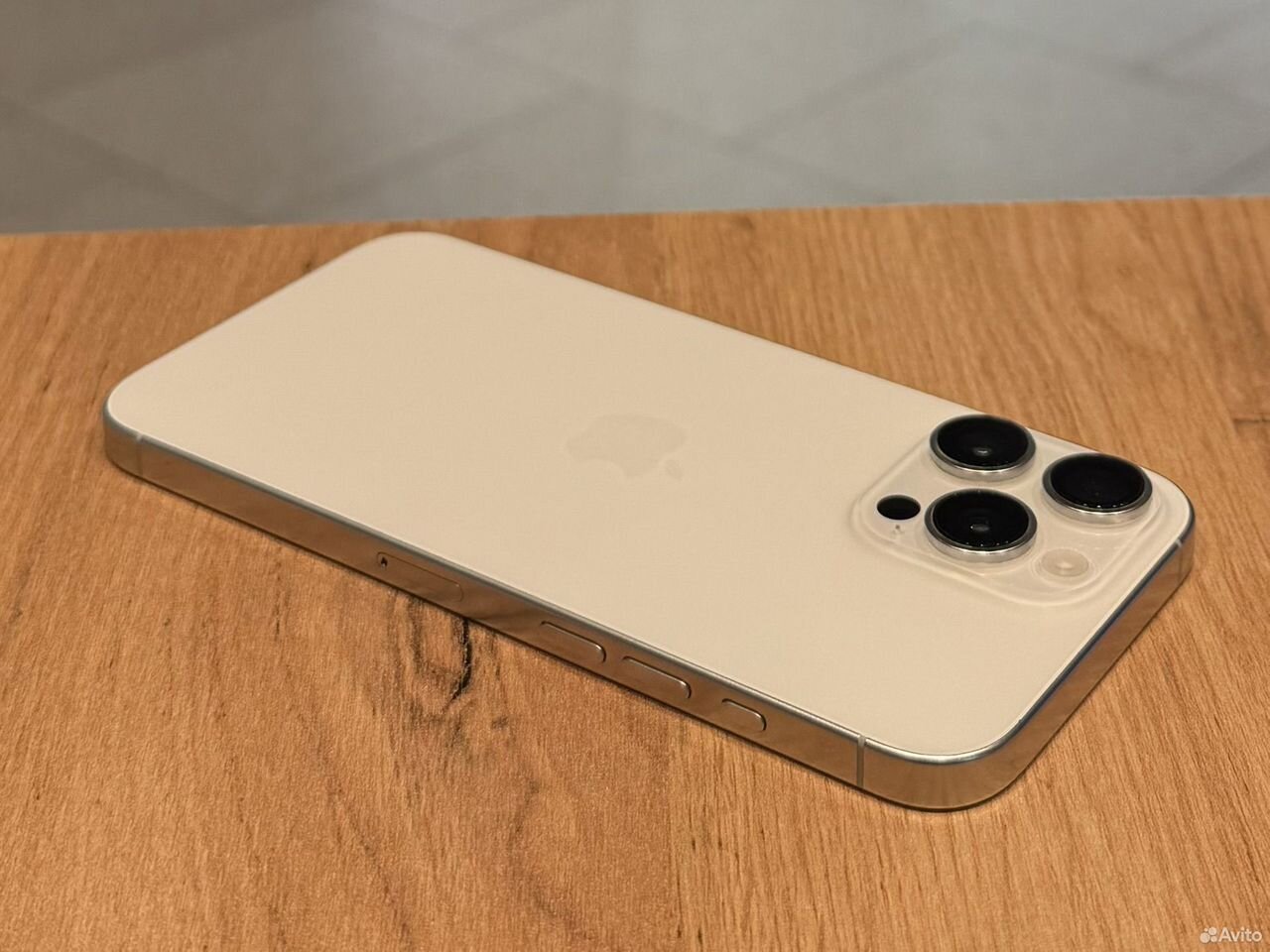 iPhone 16 Pro Max, 256 ГБ, SIM + eSIM
