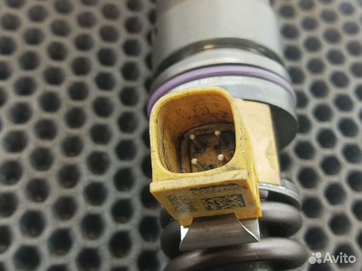 21340613 Форсунка топливная электрическая Volvo FH