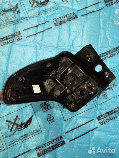 Фонарь Rav4 4 в крыло правый новый 15-19