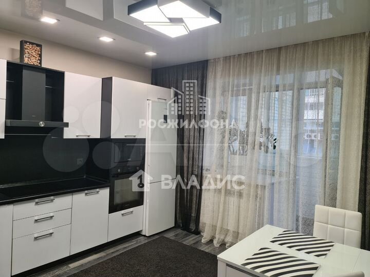 3-к. квартира, 72,8 м², 2/13 эт.