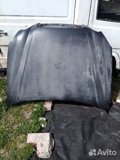 Капот на hyundai сонату тагаз 2005года