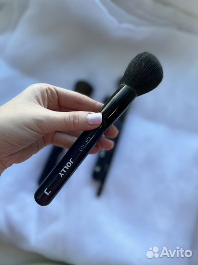 Кисти для макияжа натуральные