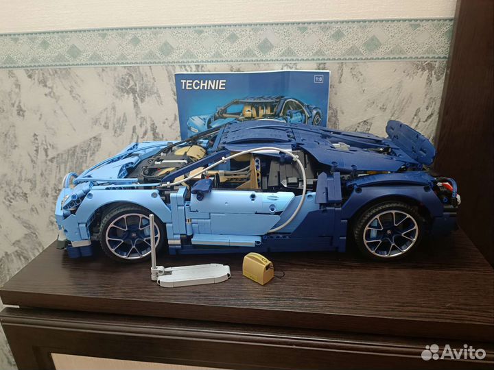 Конструктор Technie Bugatti (собран)