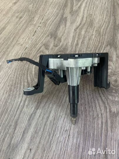 Мотор дворников задний Opel Astra J хетчбэк 5-ти