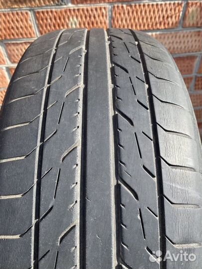 Toyo DRB 215/55 R17 94V