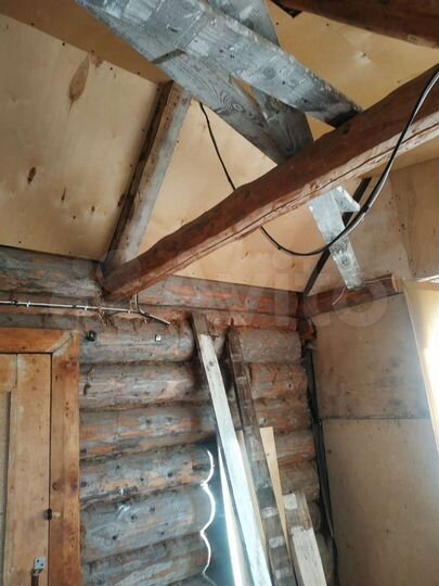 Дом 35 м² на участке 8 сот.