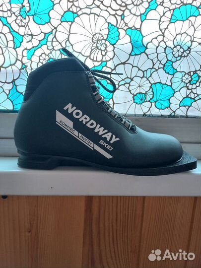 Лыжные ботинки nordway skei 39 размер