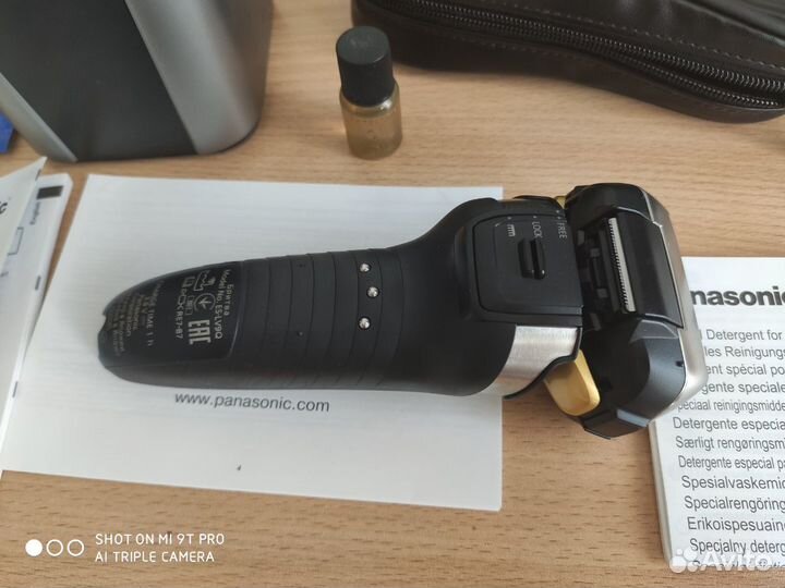 Электробритва Panasonic ES-LV9Q-S820