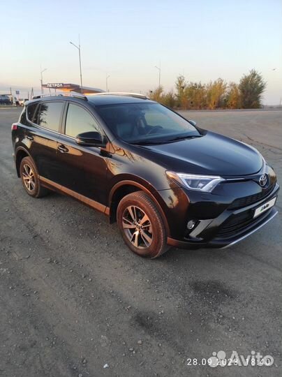 Toyota RAV4 2.5 AT, 2015, 93 352 км