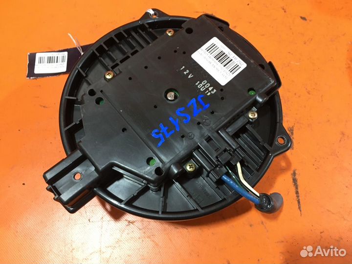 Моторчик печки Toyota Crown JZS175