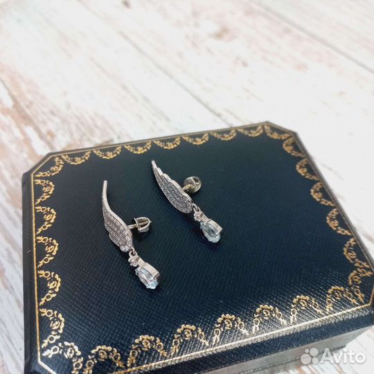 Серьги с топазом и бриллиантами
