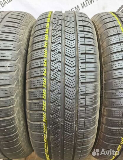 Vredestein QuaTrac 5 205/55 R17 95V