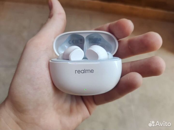 Беспроводные наушники realme