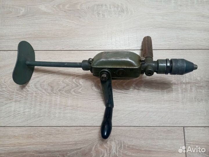 Ручной коловорот дрель СССР