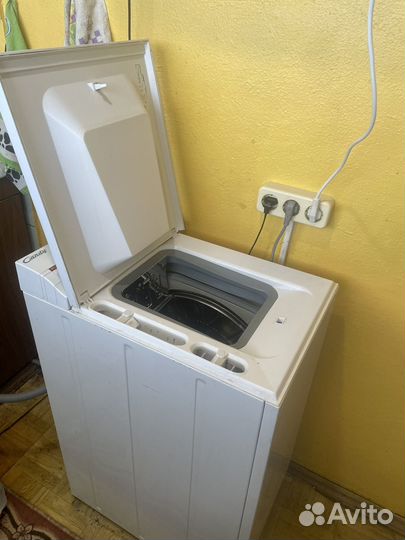 Стиральная машина с вертикальной загрузкой