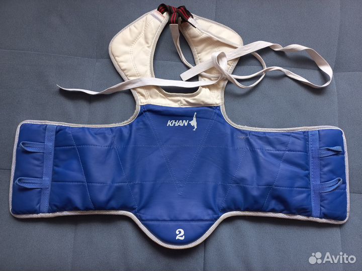 Жилет для занятий тхэквондо