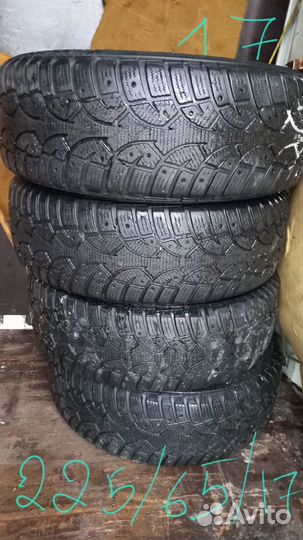 Continental Conti4x4IceContact 225/65 R17