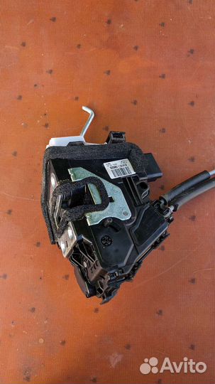 Замок двери задний левый kia cerato 2
